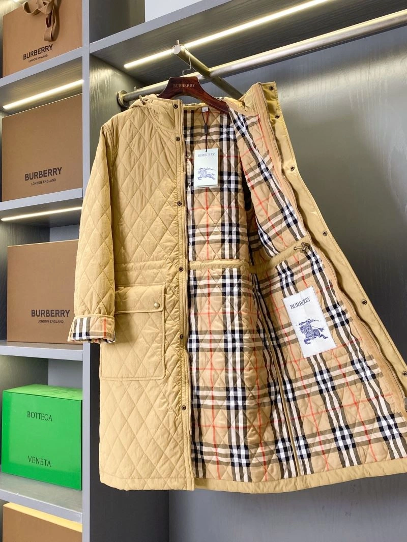 Burberry Outwear UrbanStyle 103892