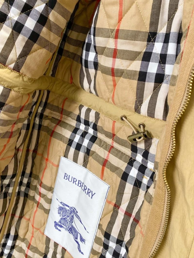 Burberry Outwear UrbanStyle 103892