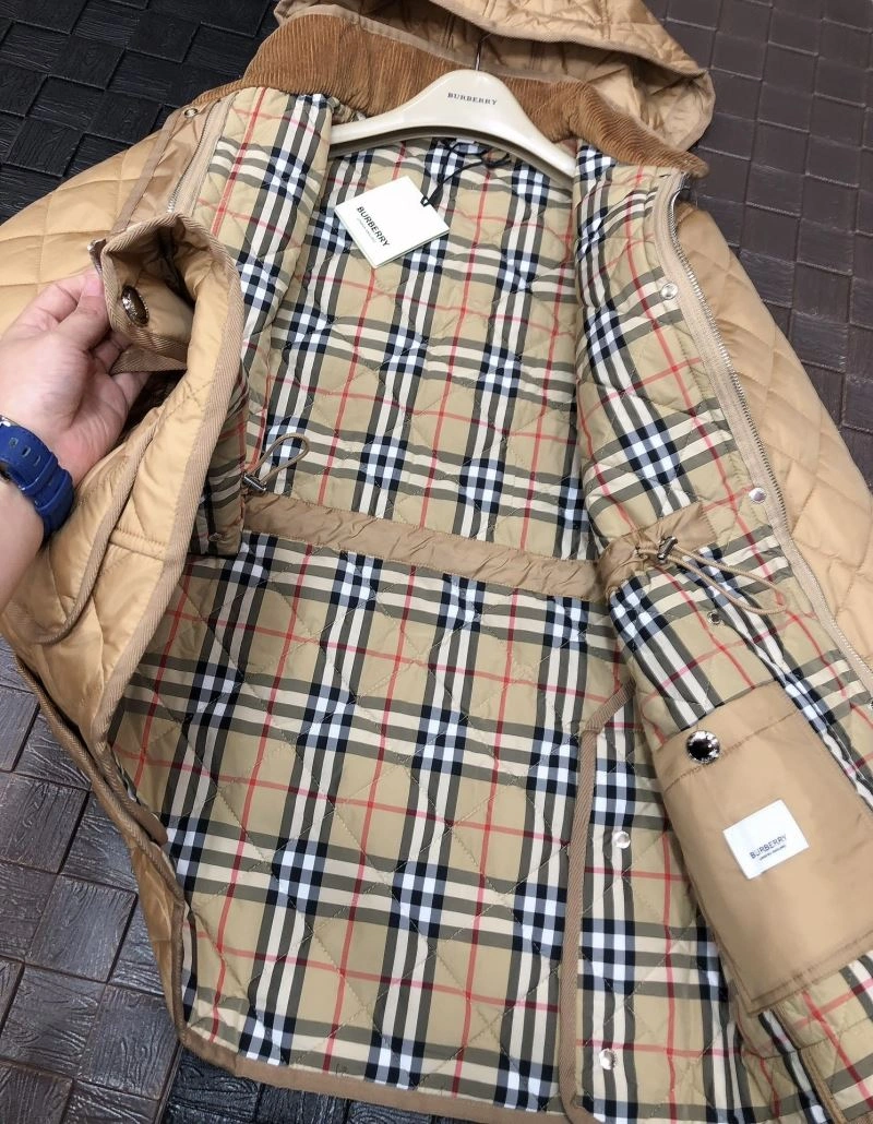 Burberry Outwear Comfortable 103890