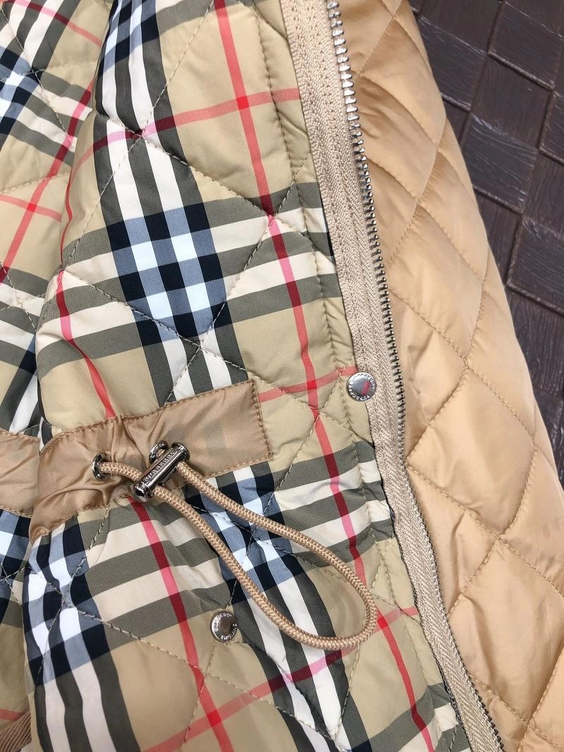 Burberry Outwear Comfortable 103890