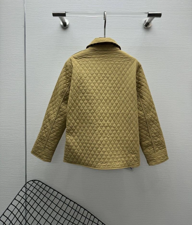 Sporty Burberry Outwear 103888