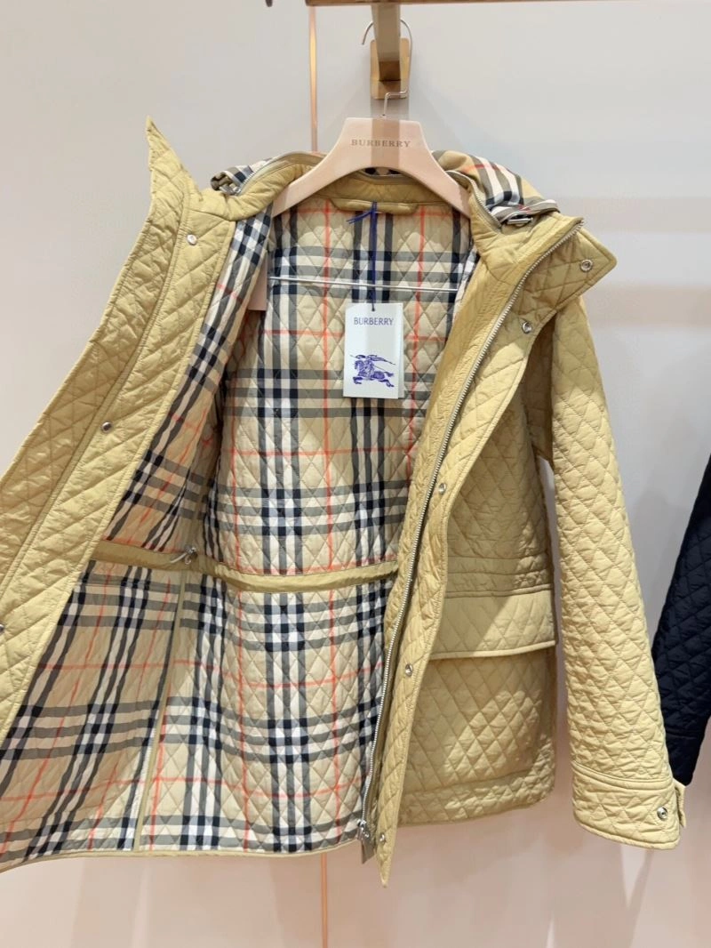 WrinkleFree Burberry Outwear 103889