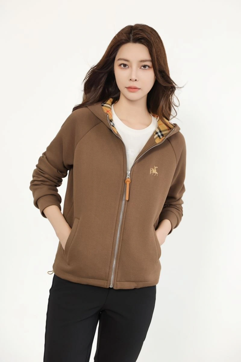 Sporty Burberry Outwear 103884