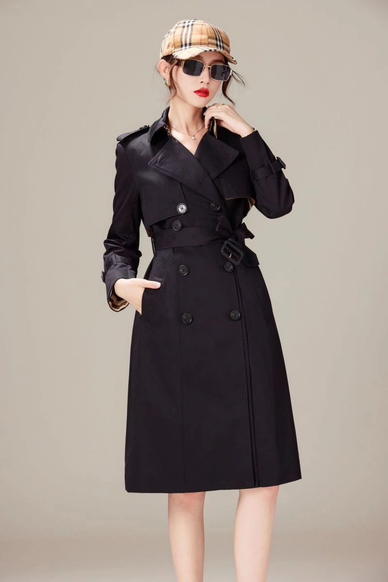 Burberry Outwear WaterResistant 103877