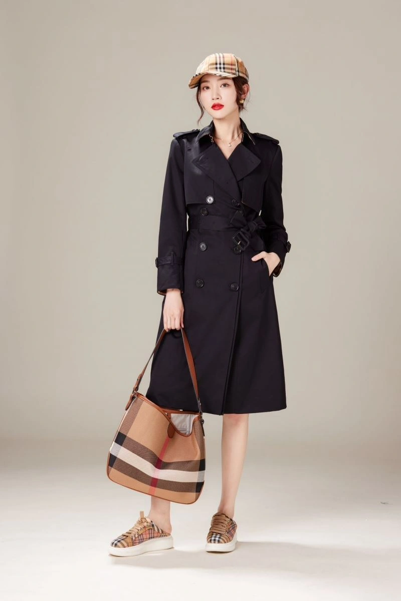 Burberry Outwear WaterResistant 103877