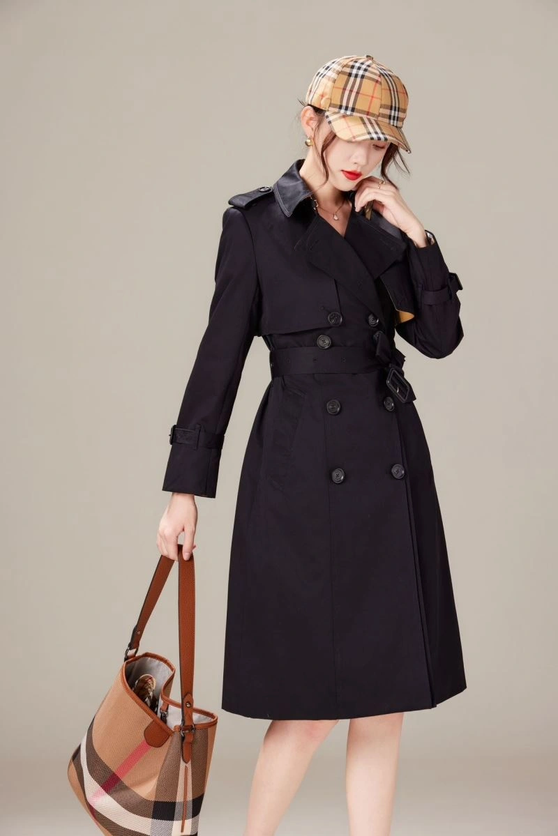 Burberry Outwear WaterResistant 103877