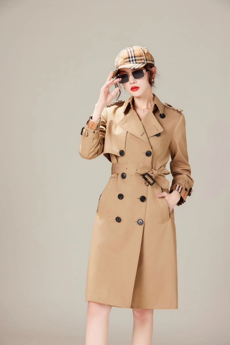 Contemporary Burberry Outwear 103869