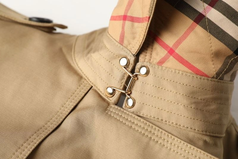 EasyMatch Burberry Outwear 103862