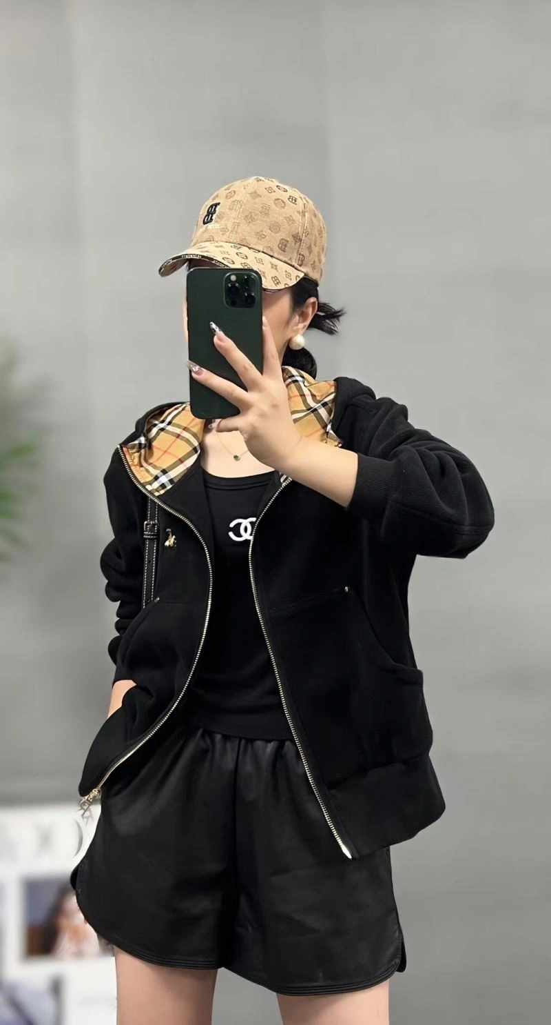 NewStyle Burberry Outwear 103863