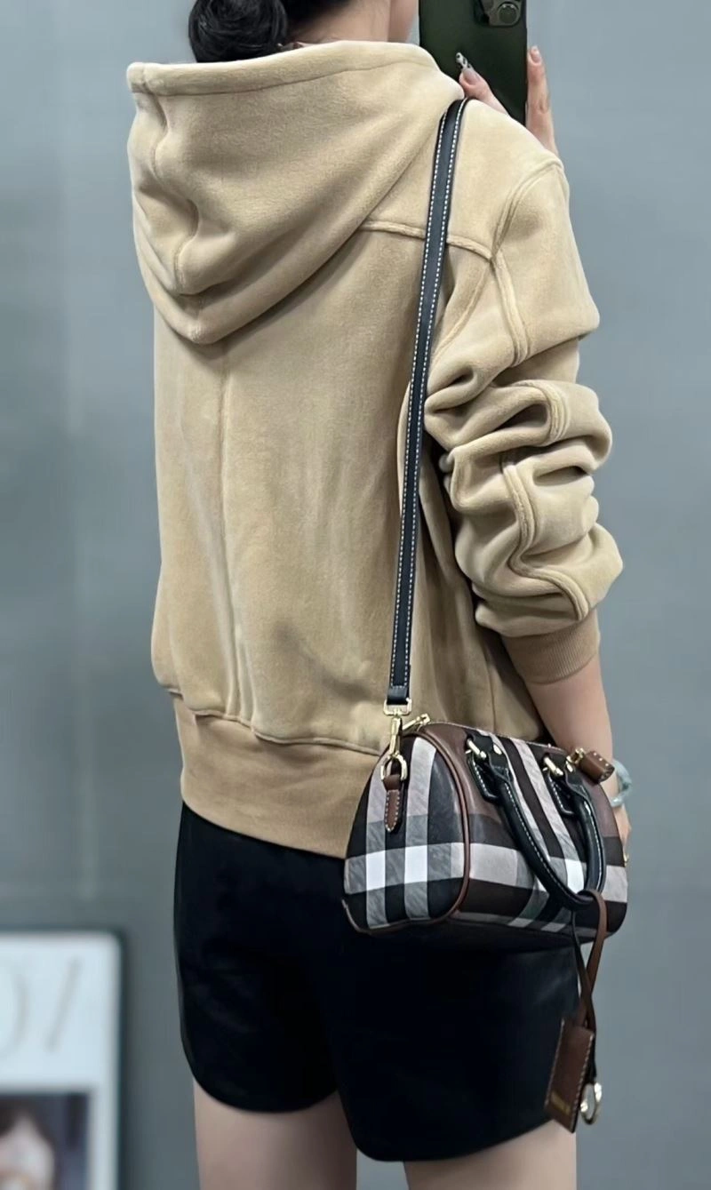 Burberry Outwear StreetReady 103861