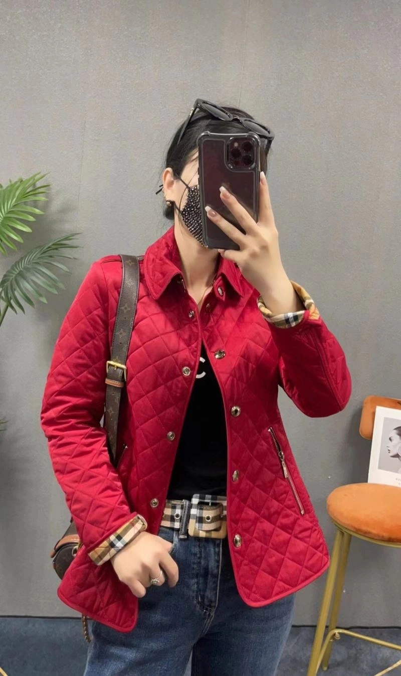 Burberry Outwear Elegant 103870