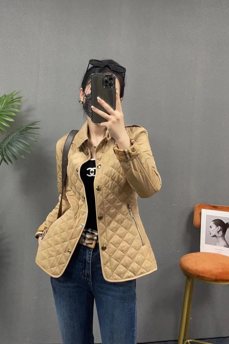 Tailored Burberry Outwear 103857