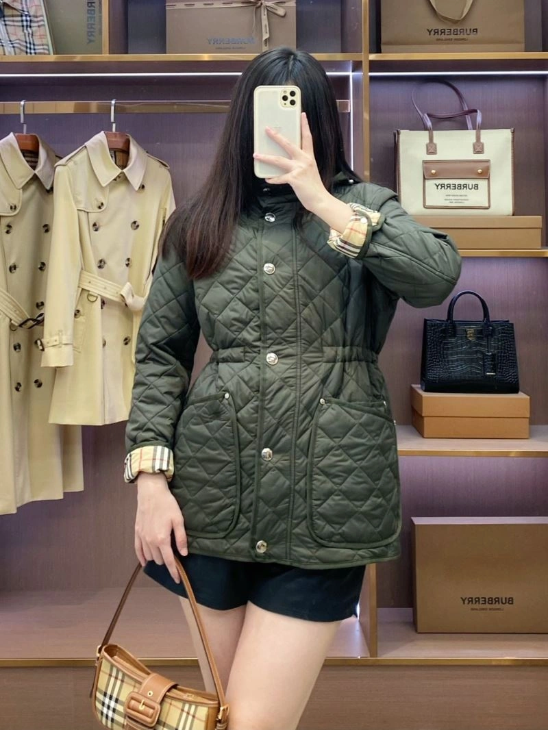 Burberry Outwear ComfortFit 103860