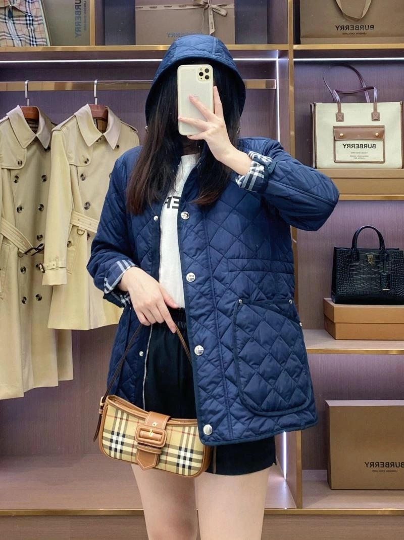 Burberry Outwear ComfortFit 103860