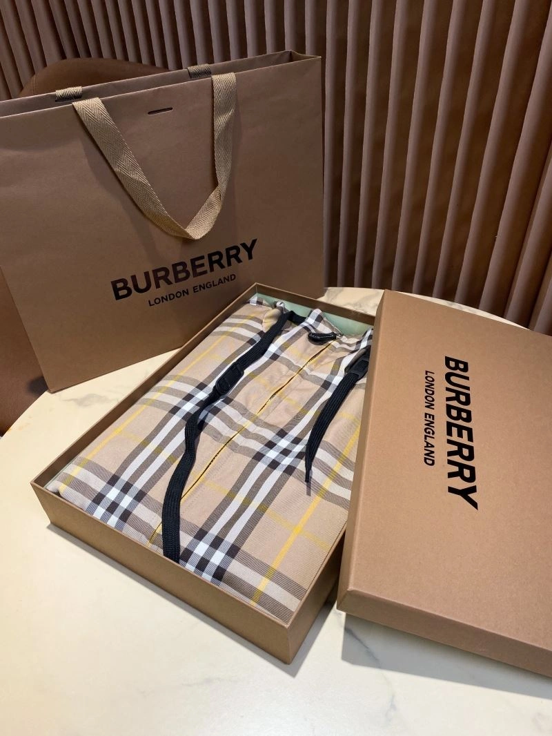 Burberry Outwear EyeCatching 103851