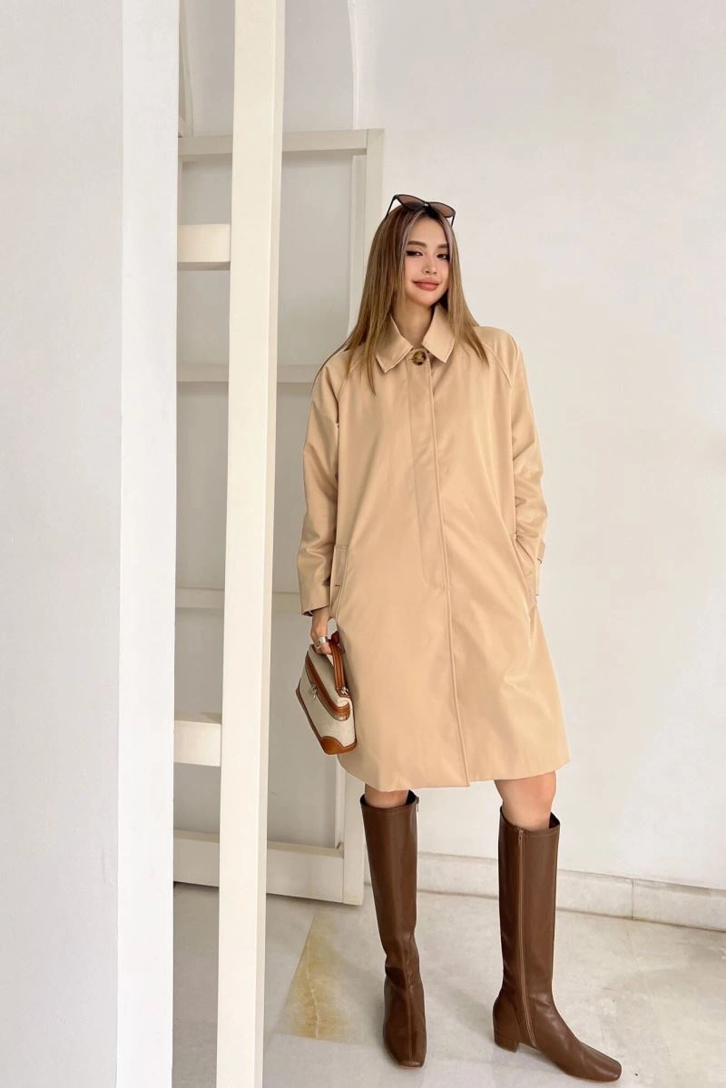 WaterResistant Burberry Outwear 103838