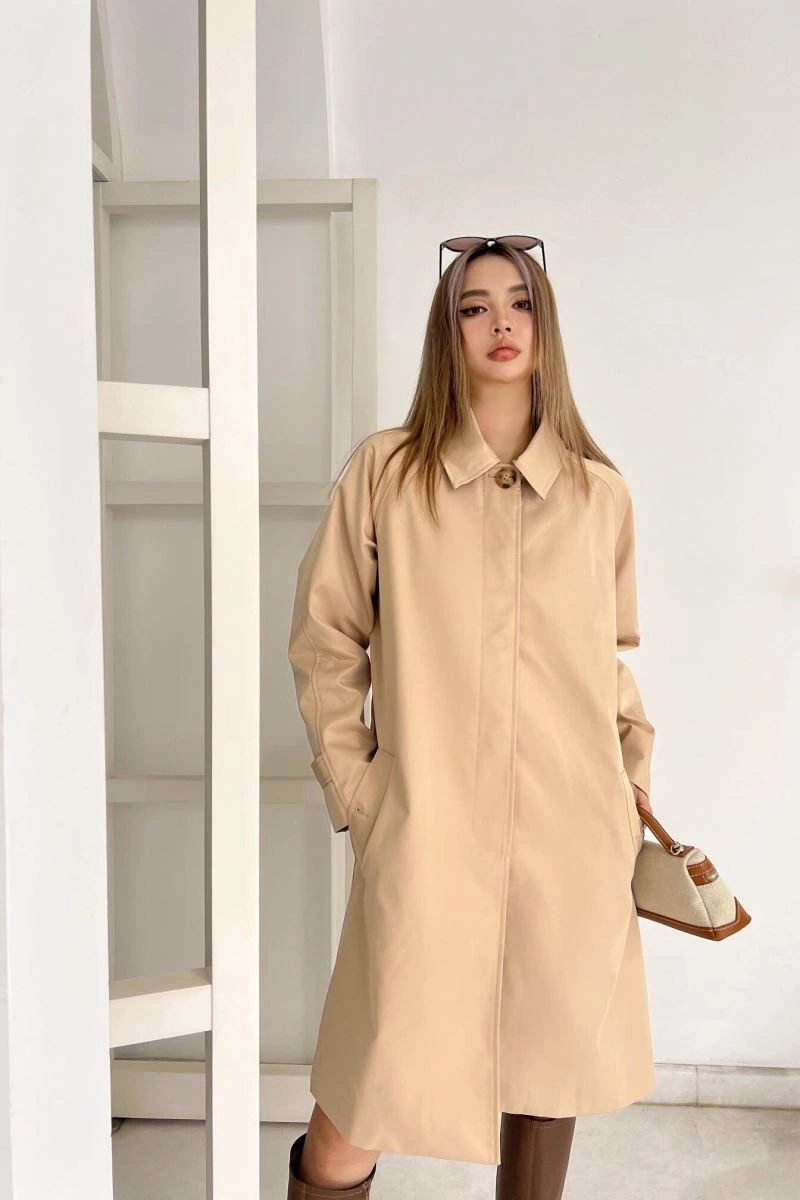 WaterResistant Burberry Outwear 103838