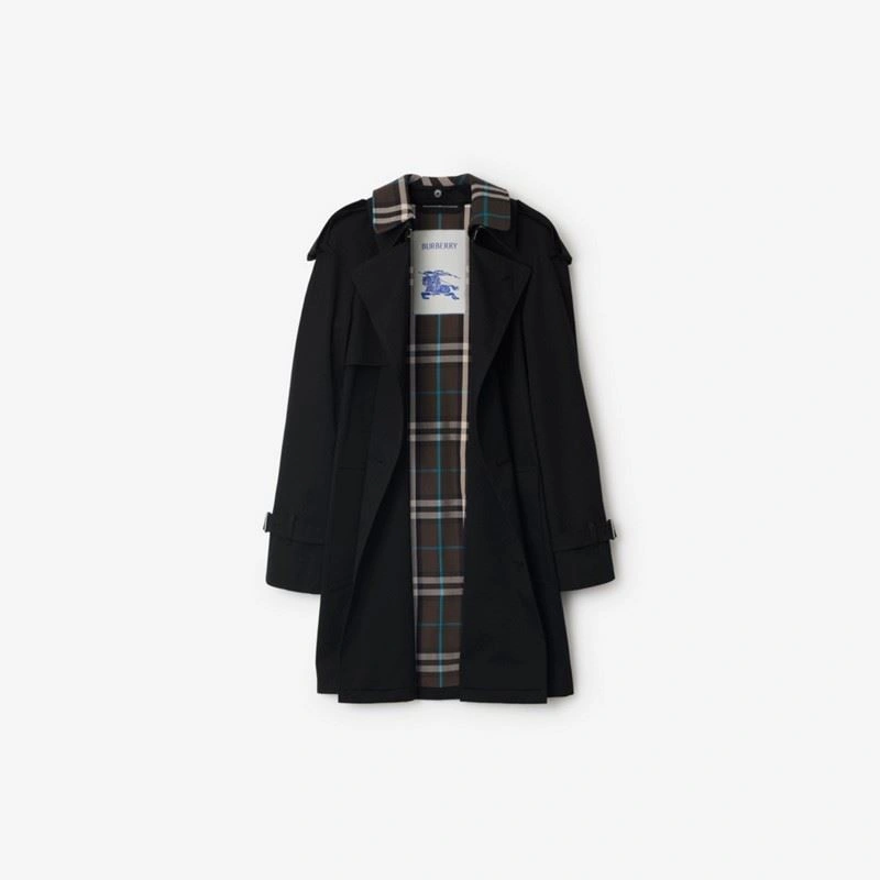 Sporty Burberry Outwear 103825