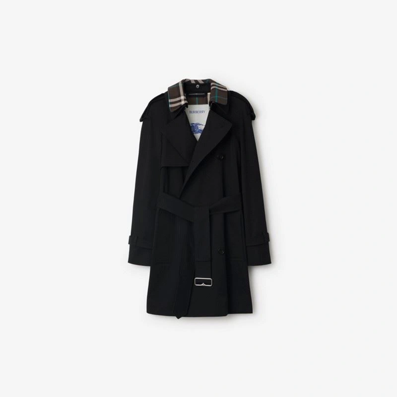 Sporty Burberry Outwear 103825