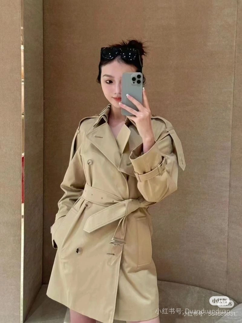 Breathable Burberry Outwear 103824