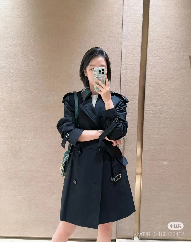 Breathable Burberry Outwear 103824