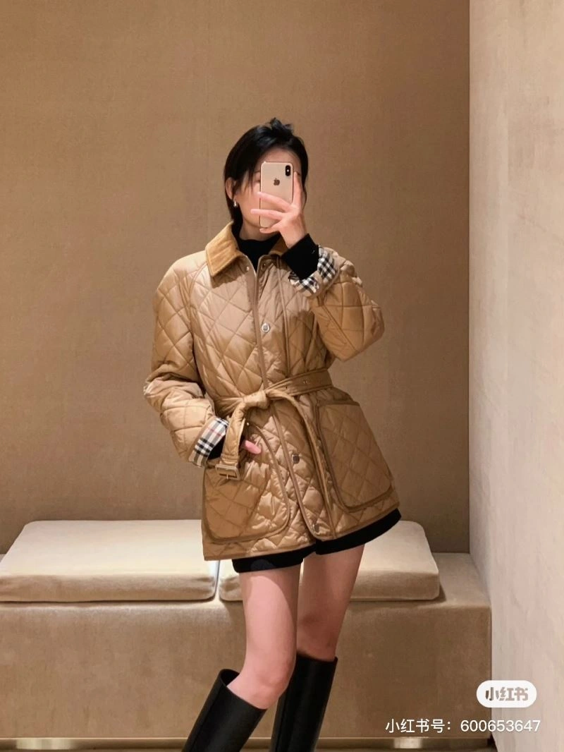 Burberry Outwear Sophisticated 103855