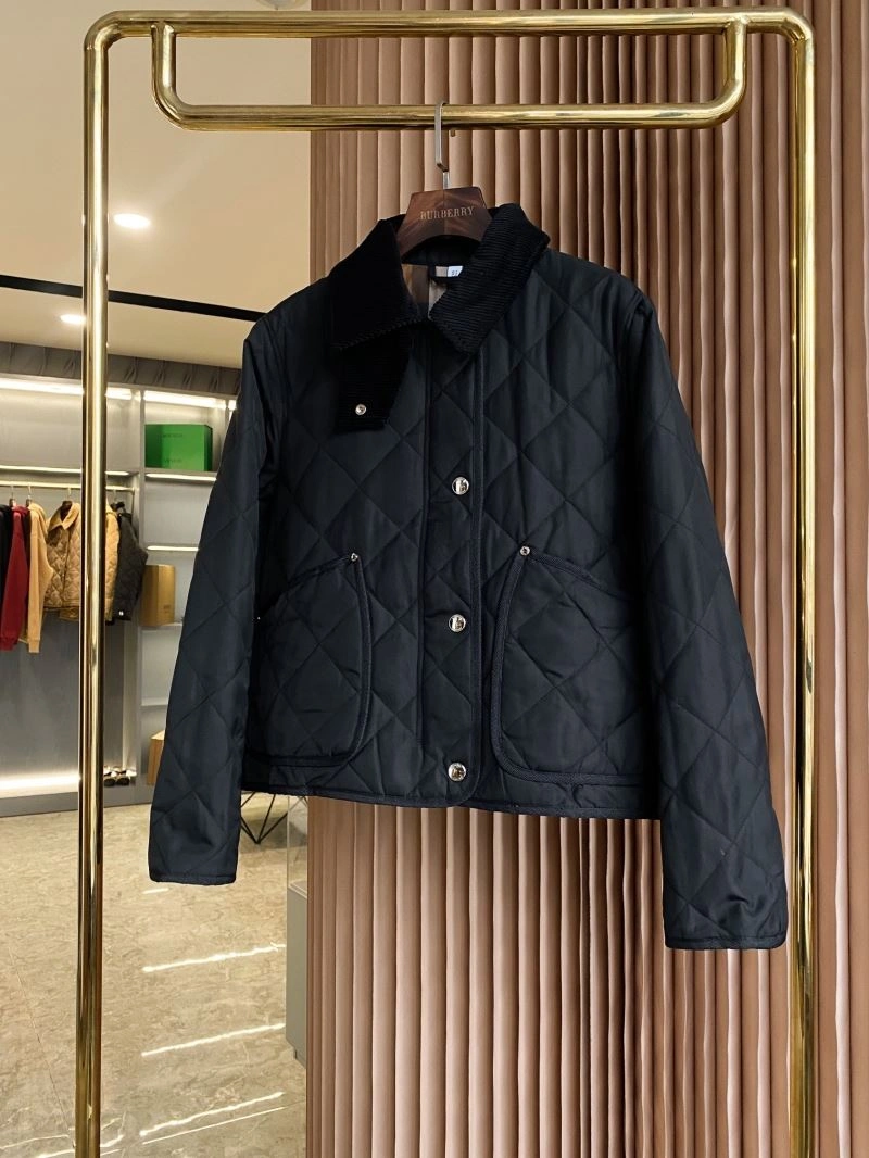 Burberry Outwear Unique 103905