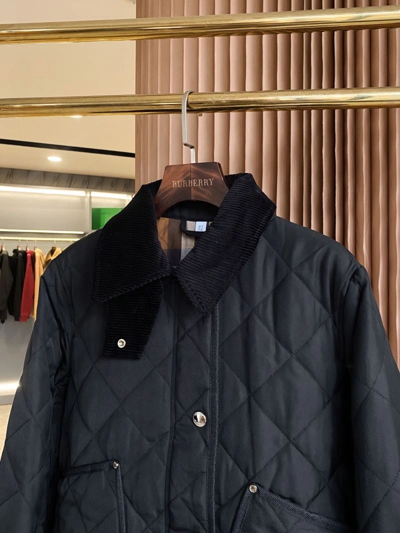 Burberry Outwear Unique 103905