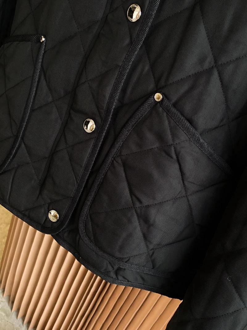 Burberry Outwear Unique 103905