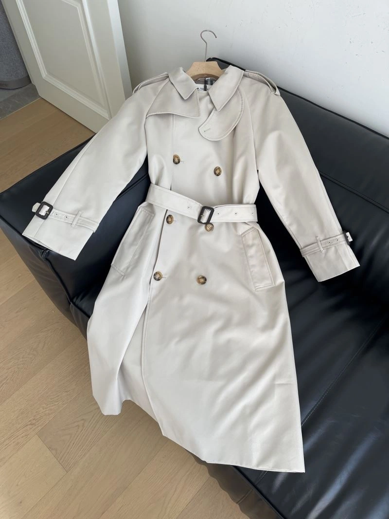 Vibrant Burberry Outwear 103818