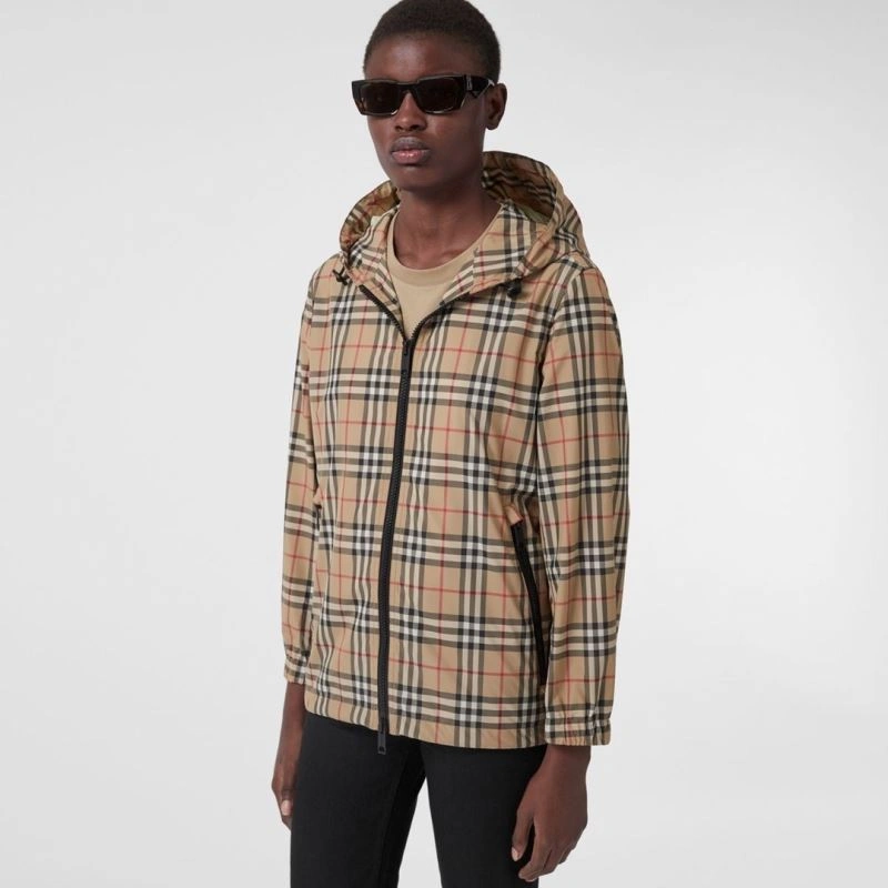Comfortable Burberry Outwear 103812