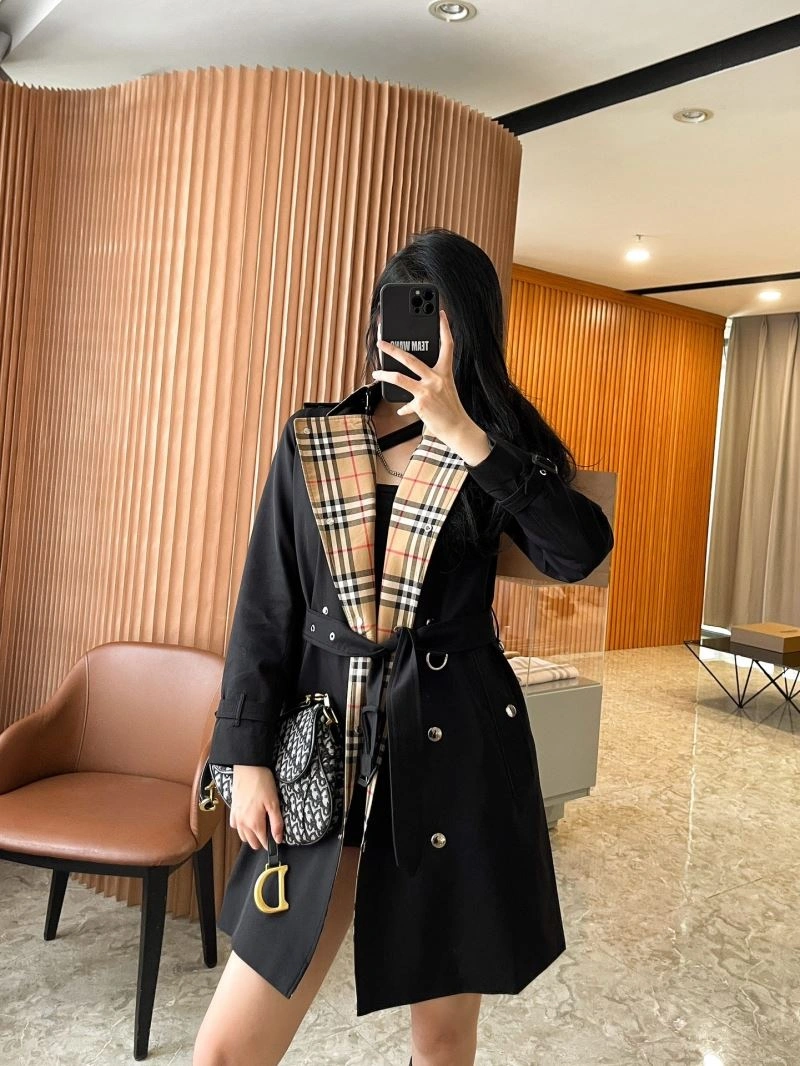 Trendy Burberry Outwear 103810