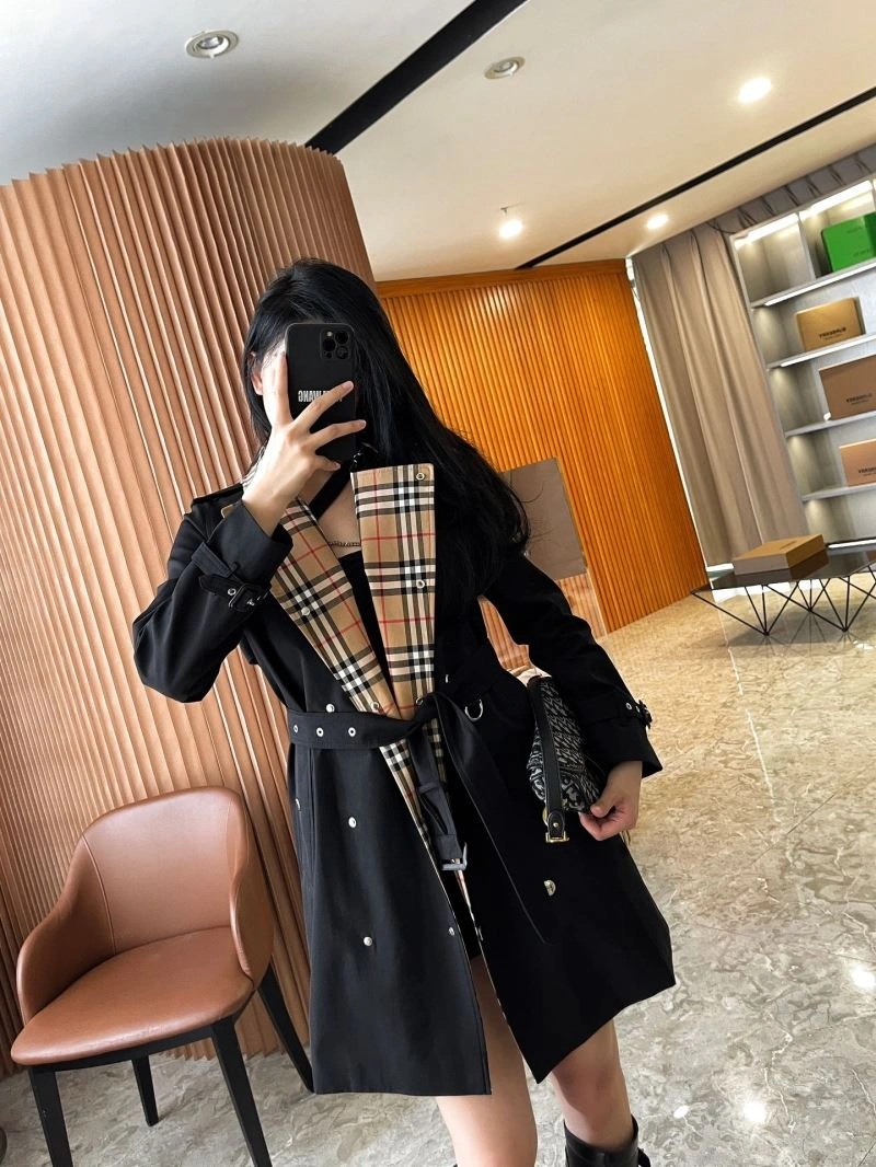 Trendy Burberry Outwear 103810