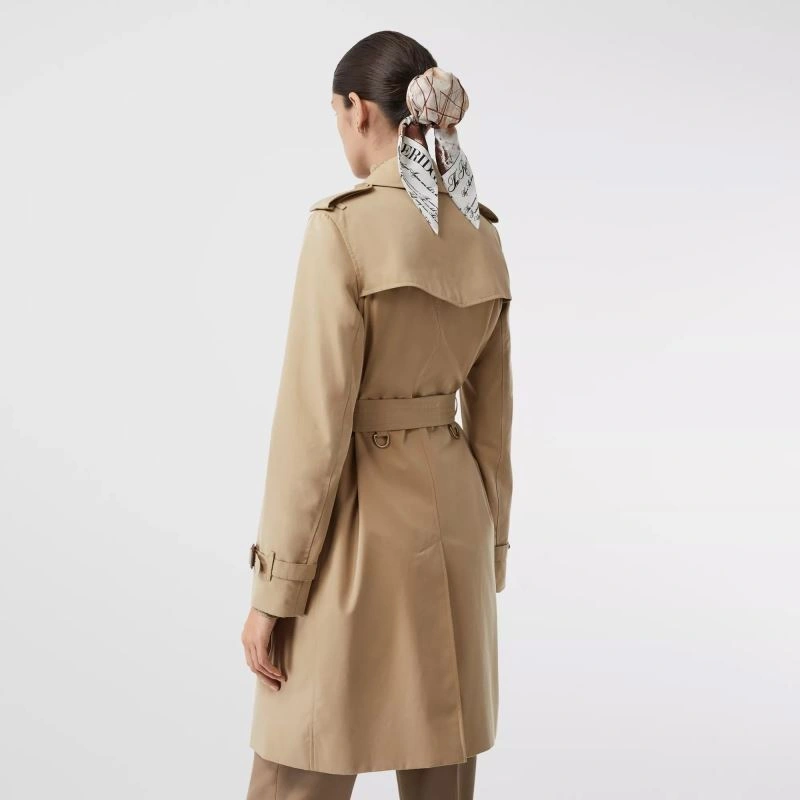 Breathable Burberry Outwear 103799