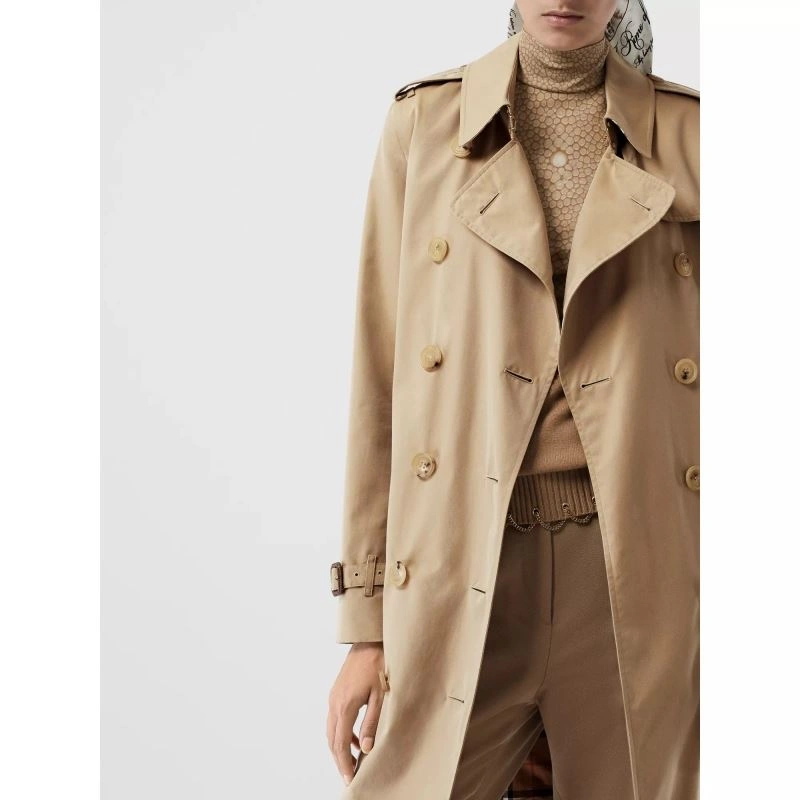 Breathable Burberry Outwear 103799