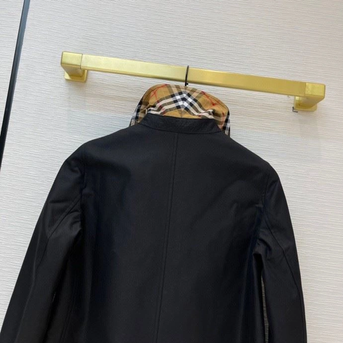 Burberry Outwear Snug 103823