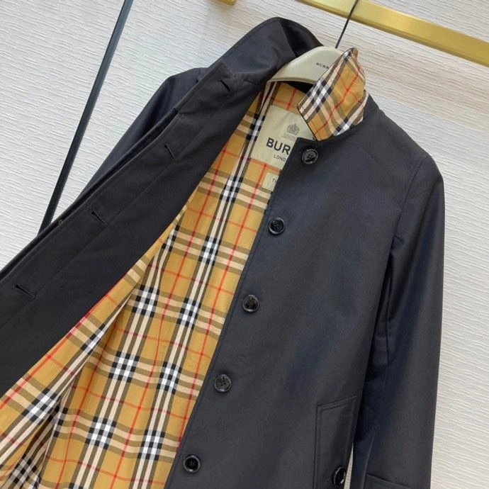 Burberry Outwear Snug 103823