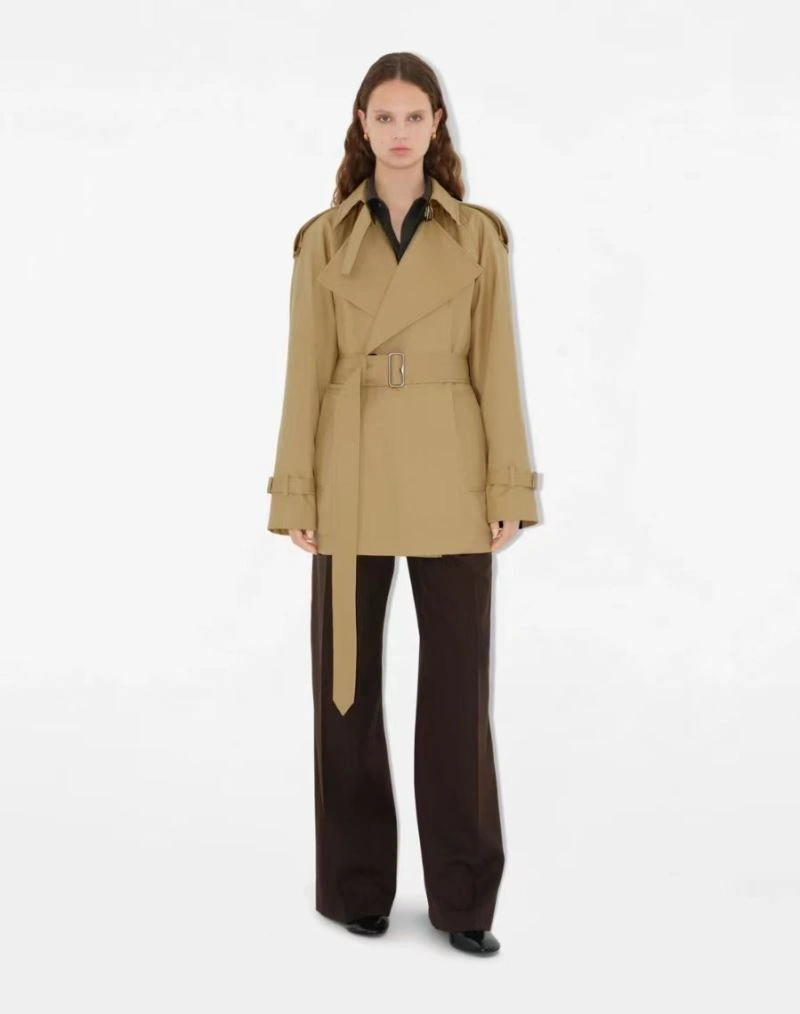 Stylish Burberry Outwear 103800