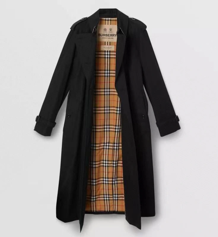 HighPerformance Burberry Outwear 103793