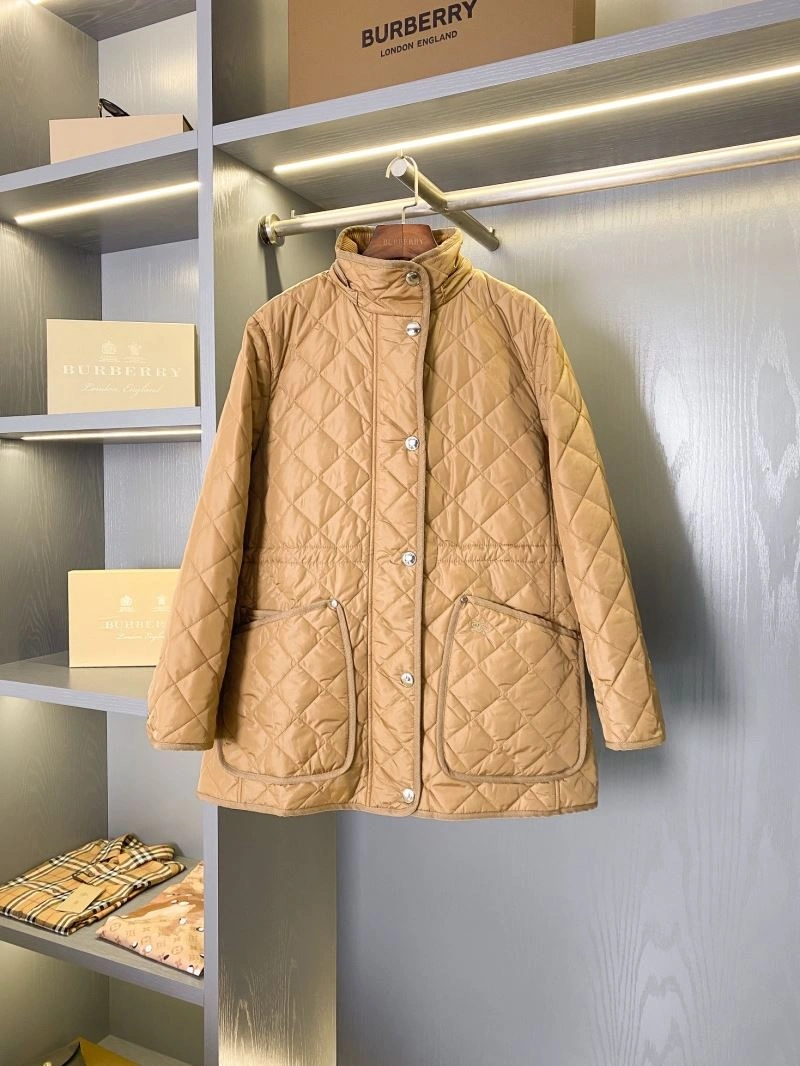 Minimalist Burberry Outwear 103807