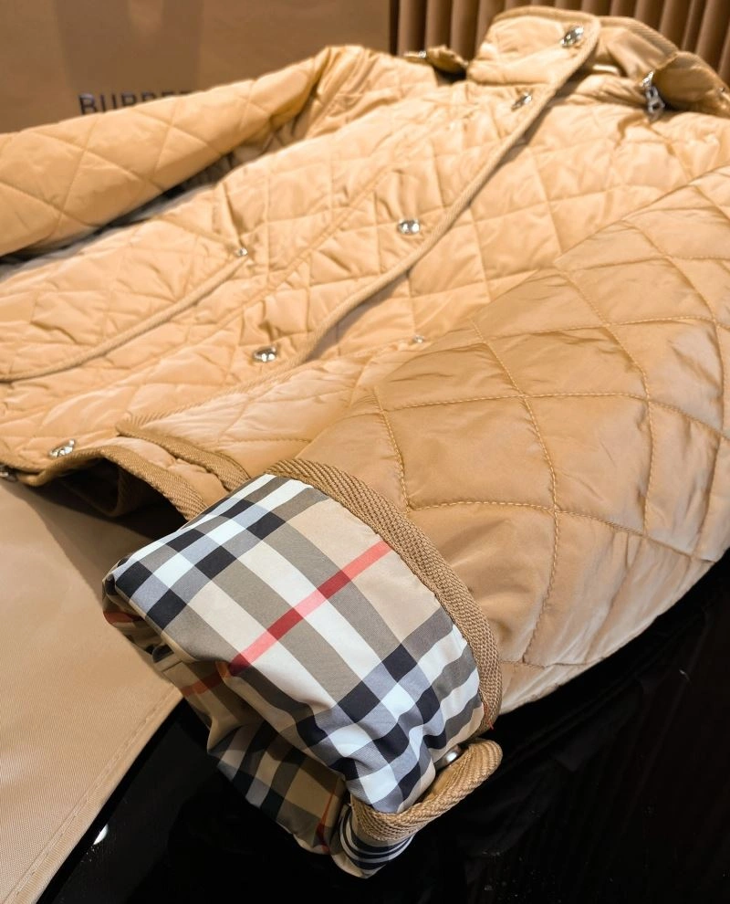 MoistureWicking Burberry Outwear 103801