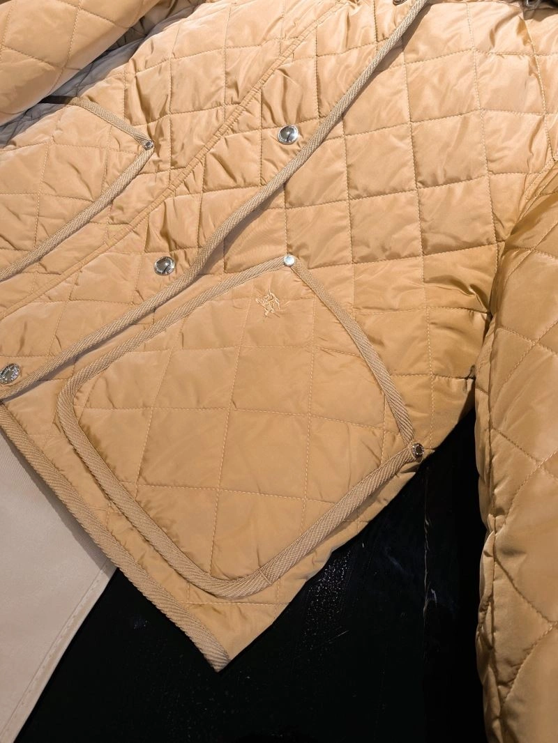 MoistureWicking Burberry Outwear 103801