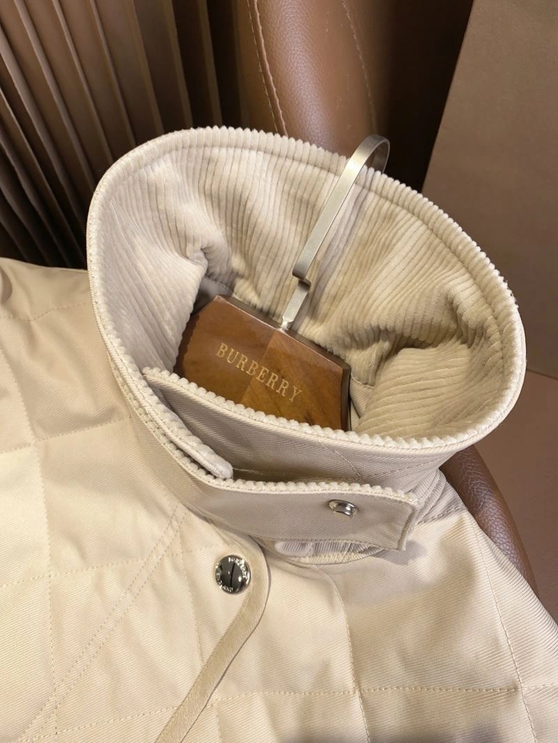 Unique Burberry Outwear 103822