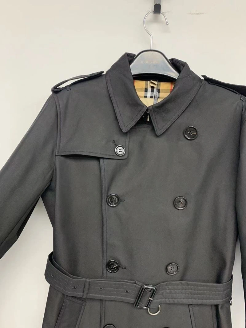 Sustainable Burberry Outwear 103785