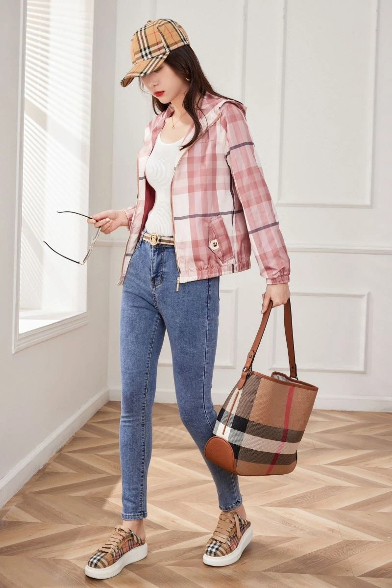 Burberry Outwear Timeless 103770