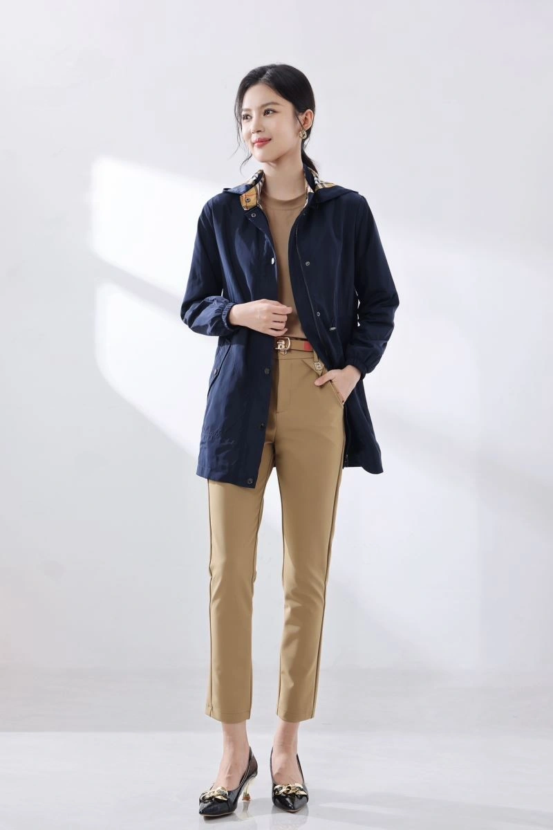 Burberry Outwear Stylish 103764