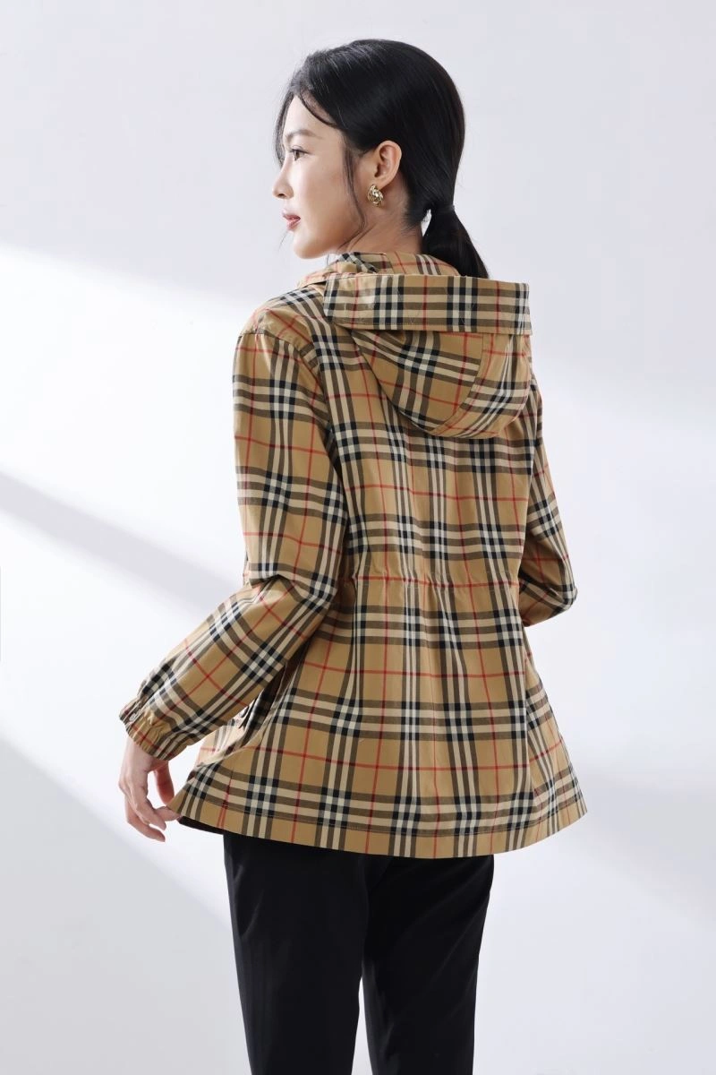 Burberry Outwear EasyMatch 103808