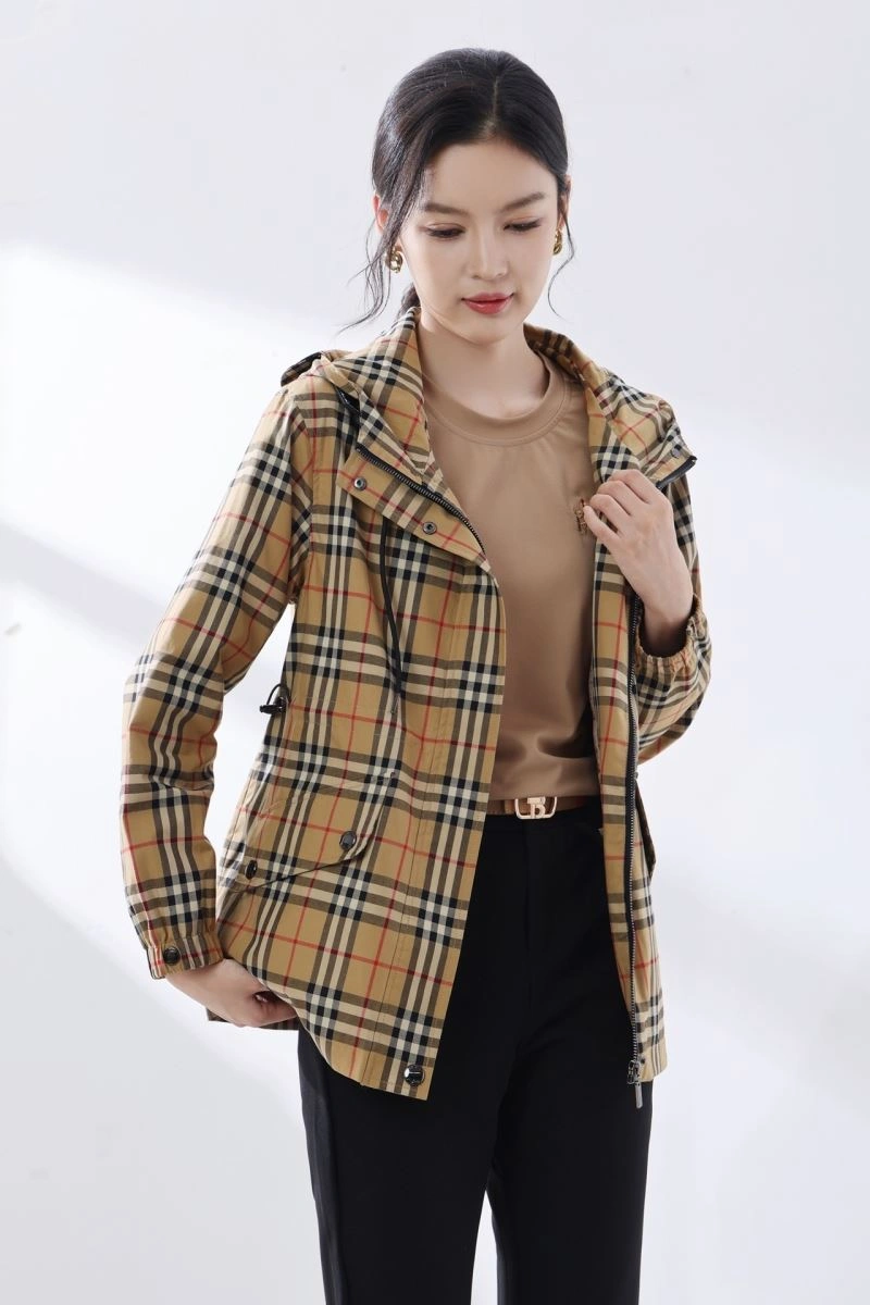Burberry Outwear EasyMatch 103808