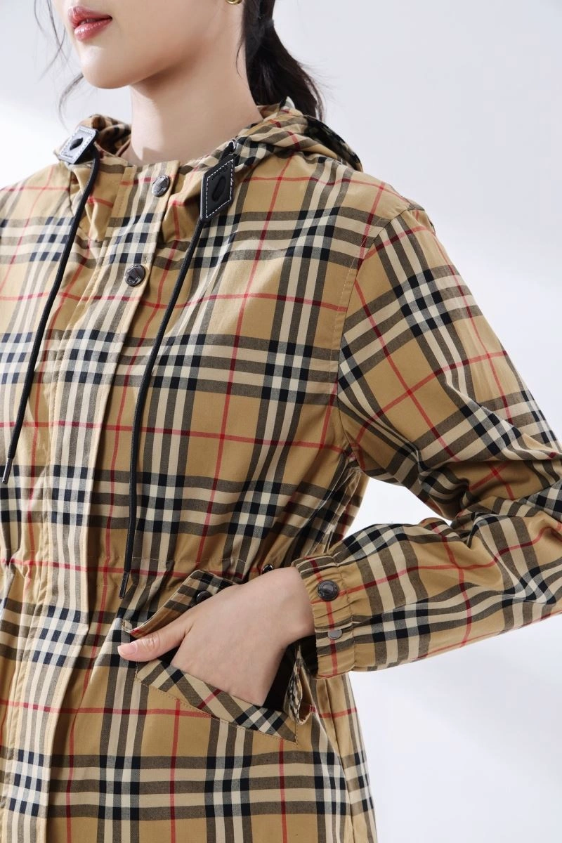 Burberry Outwear EasyMatch 103808