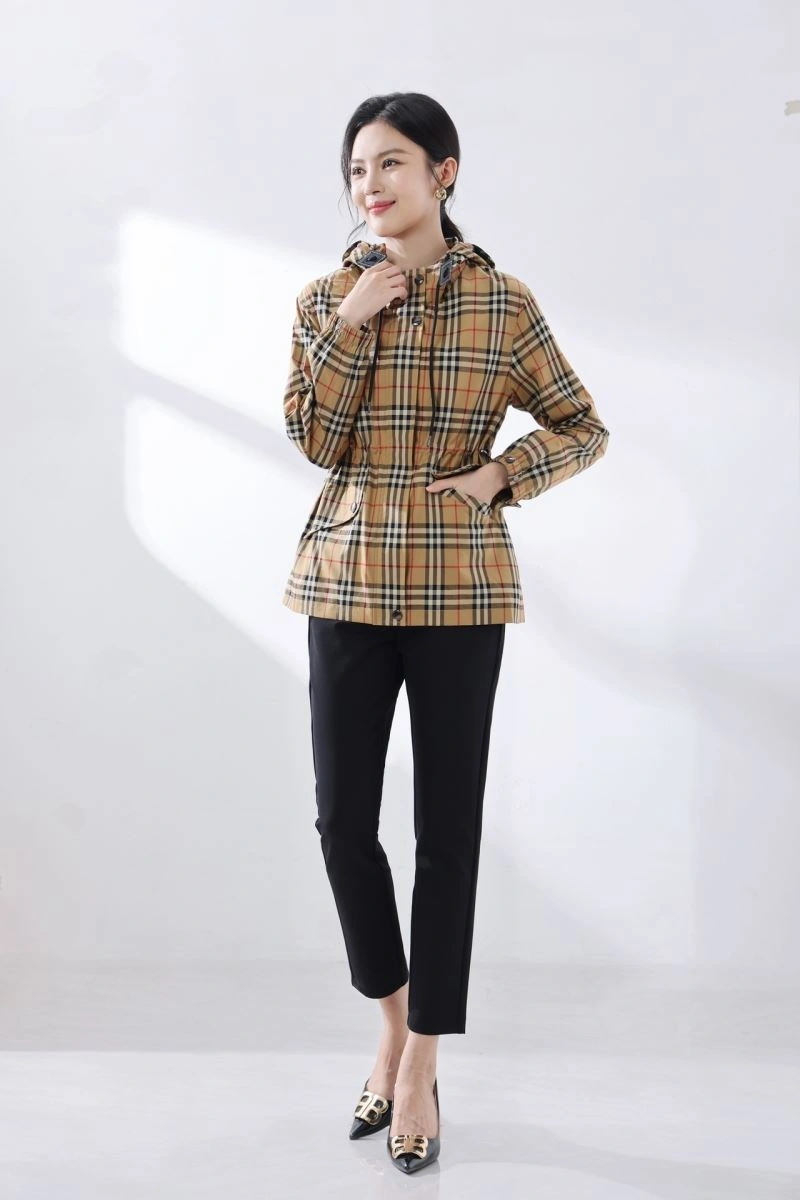 Burberry Outwear EasyMatch 103808